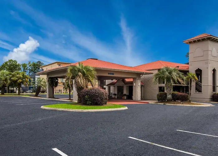 Super 8 By Wyndham Savannah